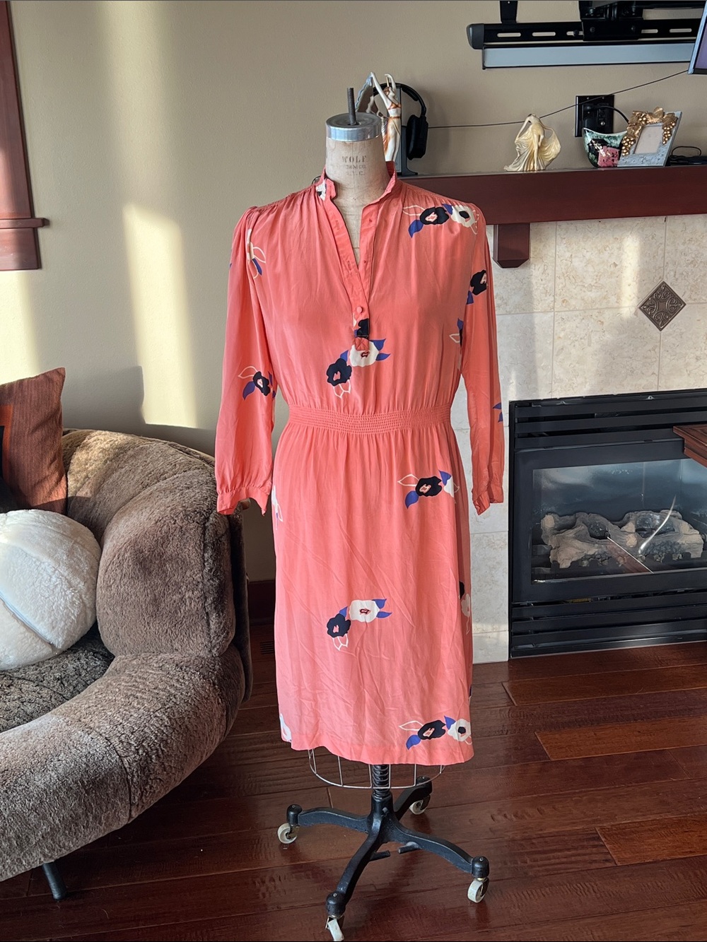 Vintage 70s 80s floral silk dress